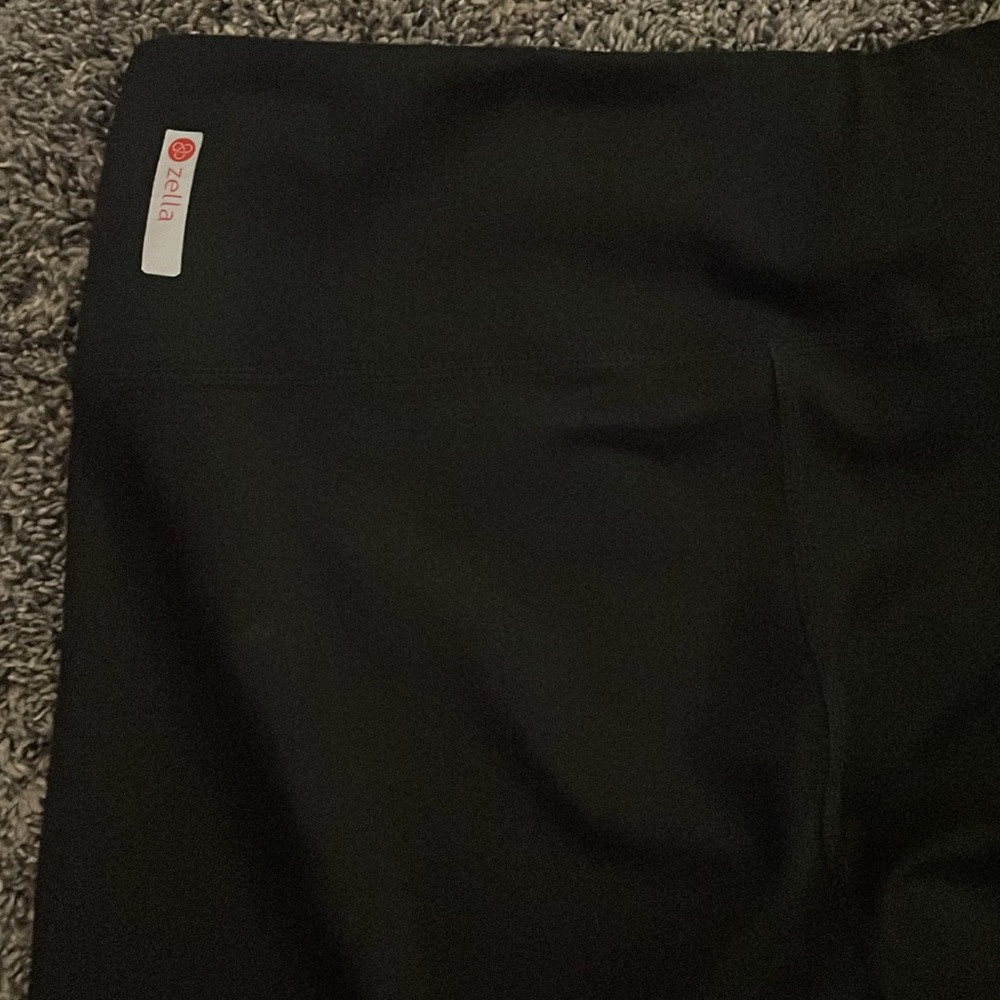 Zella leggings - size small (not listed on leggings)